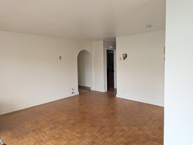 living room - 615 E Broadway