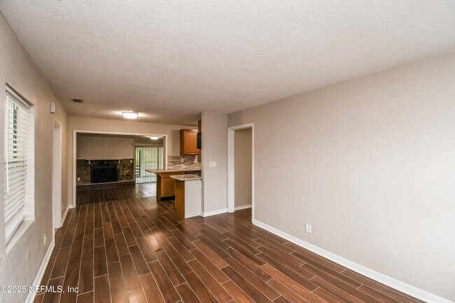 Foto del edificio - 10429 Anders Blvd