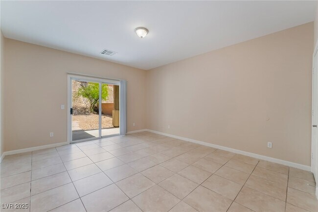 Foto del edificio - 5086 Echo Shire Ave