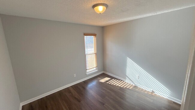 Foto del edificio - 6496 Frosty Leaf Dr