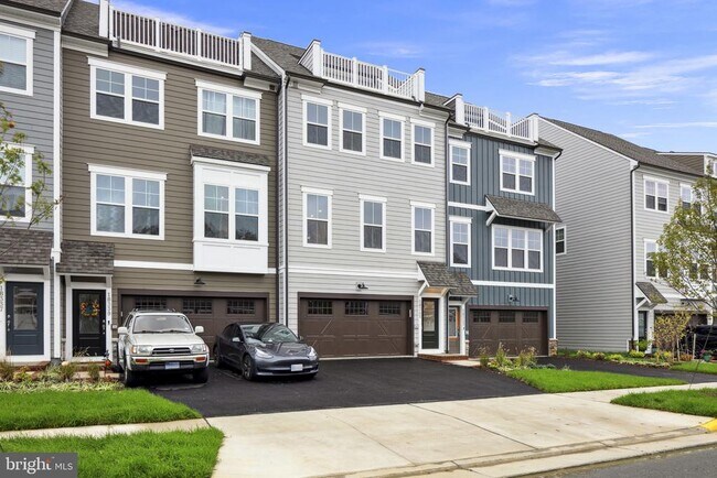 Foto del edificio - 18341 Moss Gdn Rd