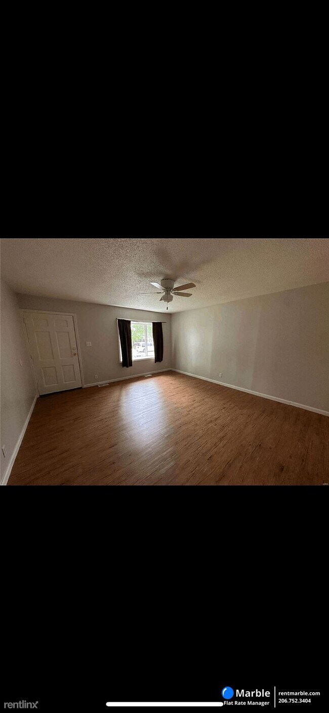 Foto del edificio - 3 br, 1 bath House - 1111 Saint Benedict Dr