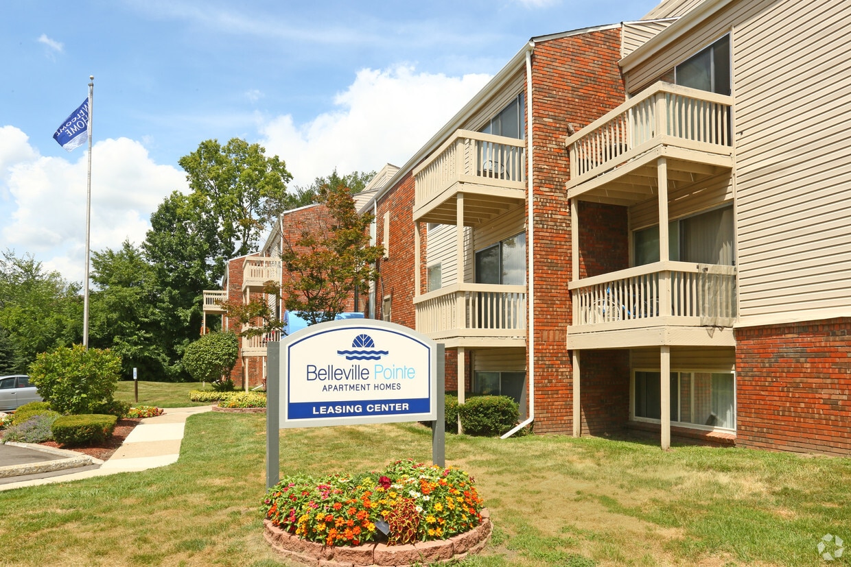 Belleville Pointe Apartments 46020 Lake Villa Dr Belleville, MI