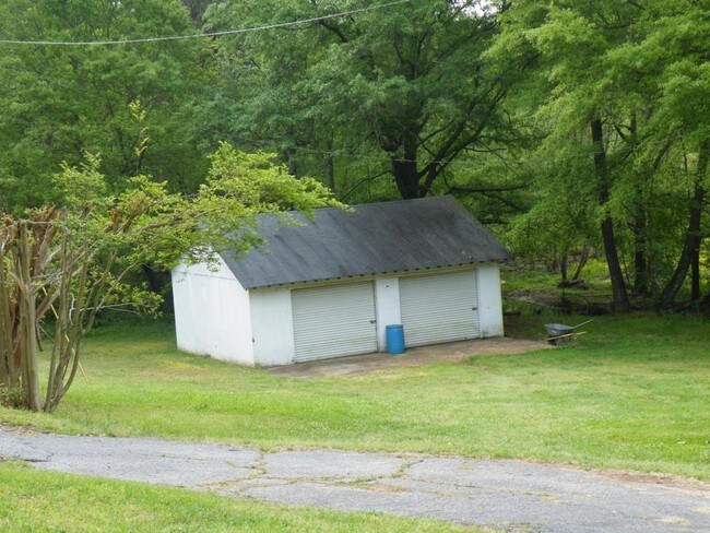 Foto del edificio - 106 Otto Lawter Road