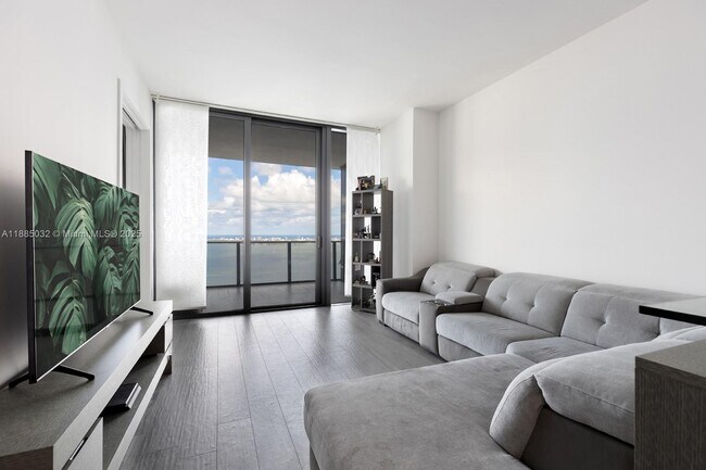 Foto del edificio - 480 NE 31st St