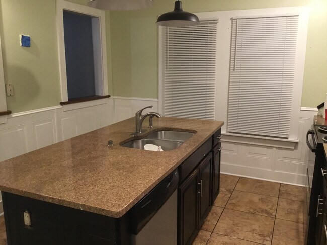 Foto del edificio - 87 Penn St