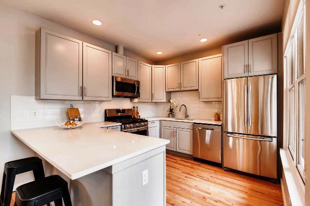 Foto del edificio - High End Pearl Street Condo