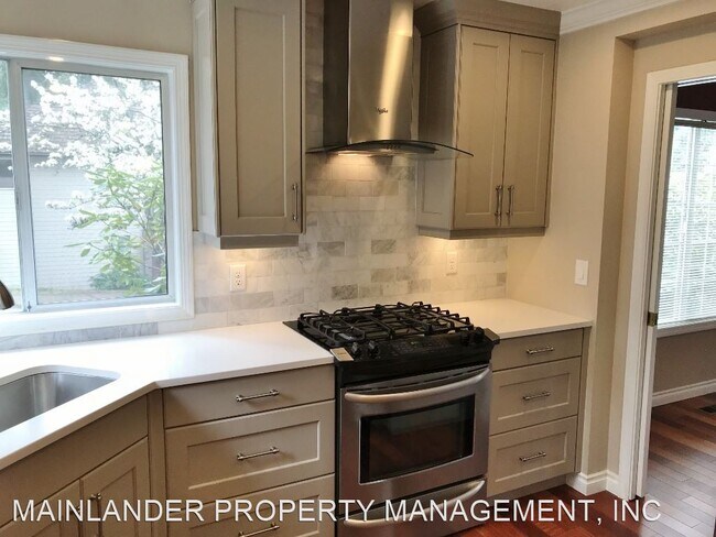 Foto del edificio - 4 br, 2.5 bath House - 6989 SW TIERRA DEL MAR