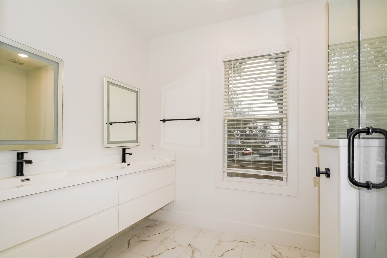 Foto del edificio - 231 Grace St