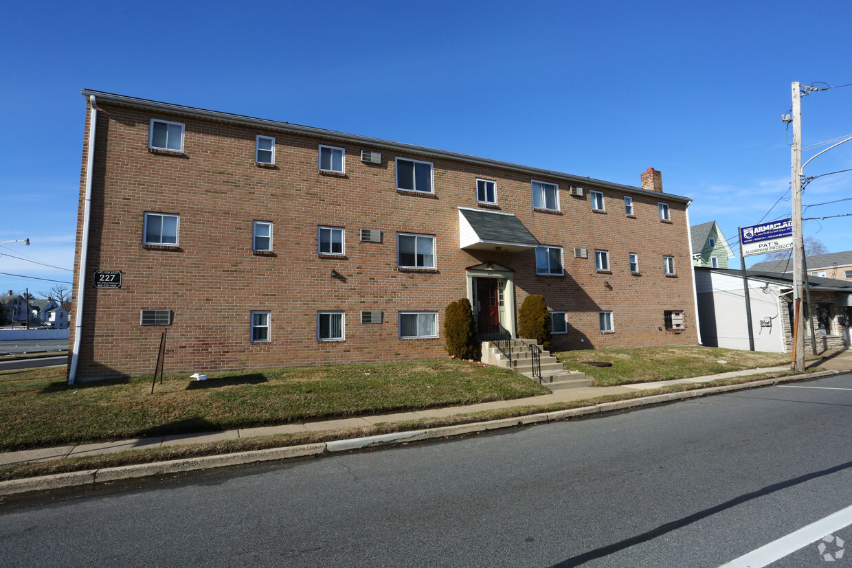 Primary Photo - Norwood Apartments