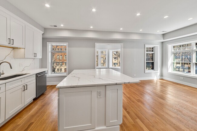 Foto del edificio - 935 W Winona St