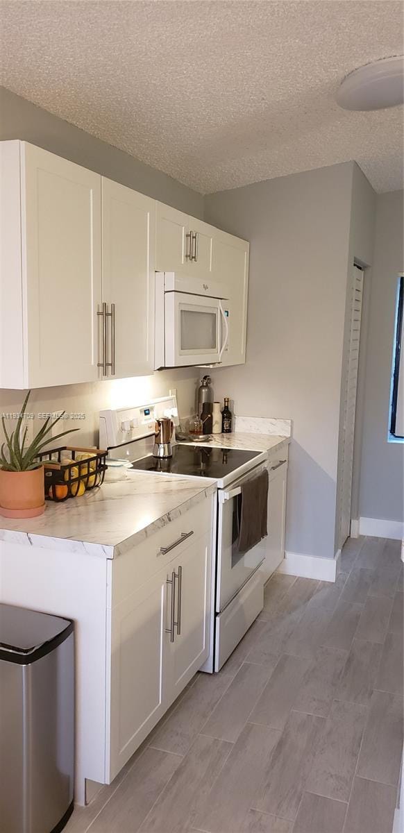 Building Photo - 9999 Summerbreeze Dr