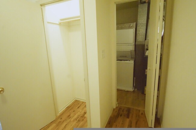 Foto del edificio - 1312 W Leland Ave