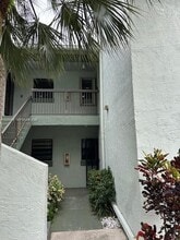 Building Photo - 3987 Carambola Cir N