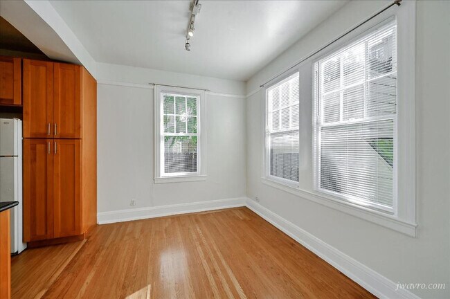 Building Photo - 1901 Turk St