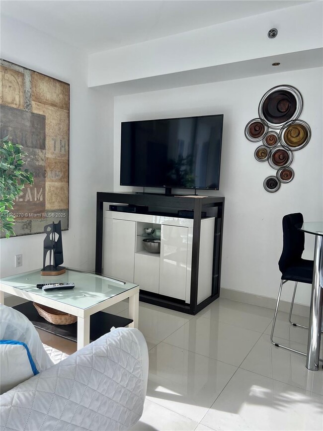 Building Photo - 50 Biscayne Blvd