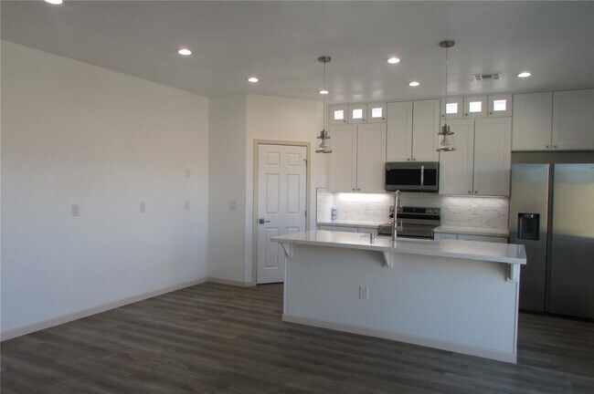 Building Photo - 13 Spanish Bay Dr