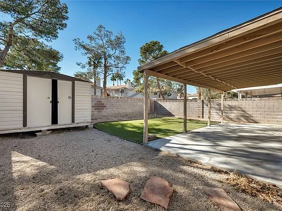 Foto del edificio - 7917 Copper Canyon Rd