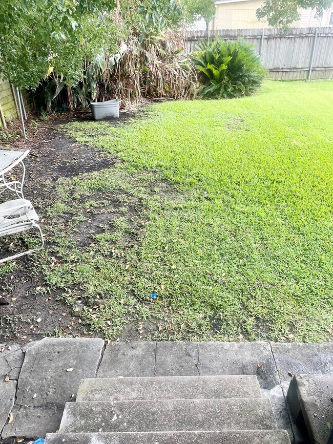 Photo - 7713 Spruce St Apartments