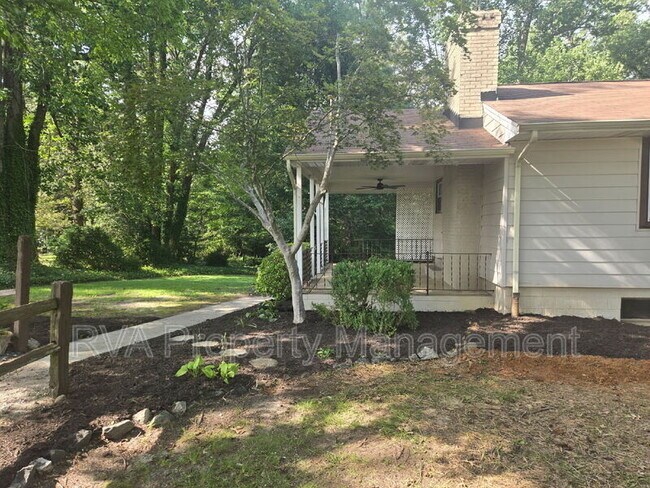 Building Photo - 4476 Country Walk Ln