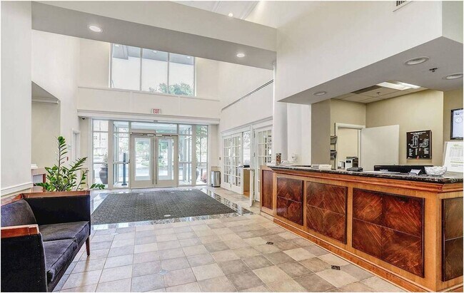 Foto del edificio - 2726 Gallows Rd
