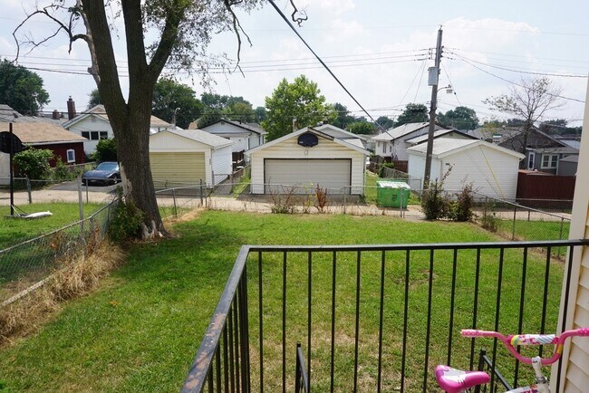 Building Photo - 1 Bed AFFORDABLE!!!
