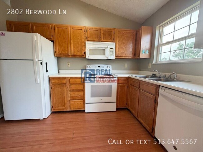 Foto del edificio - 2802 Berwood Ln