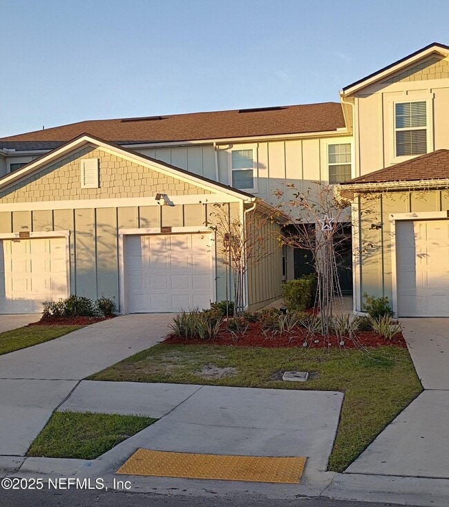 Building Photo - 8995 Gifford Dr