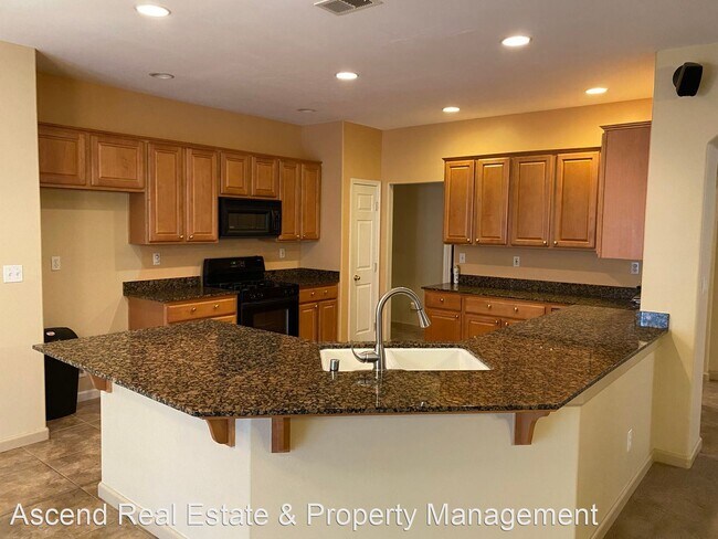 Foto del edificio - 5 br, 2 bath House - 11124 Rancho Cordova St