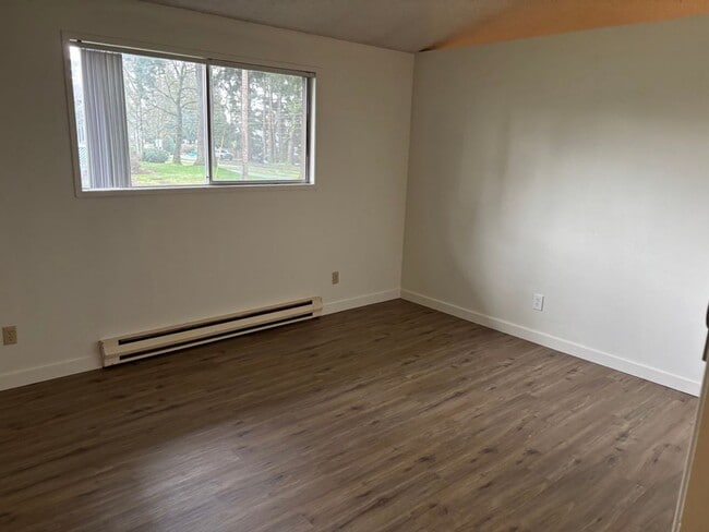 Photo - 5555/5545 Gill St Apartment