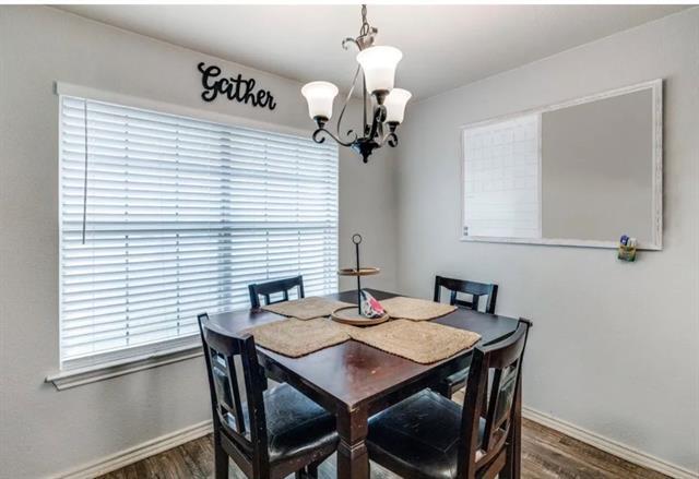 Foto del edificio - 327 Shady Valley Dr