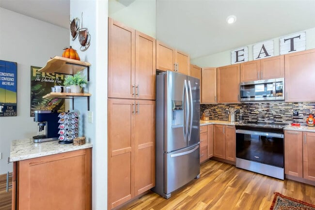 Building Photo - 11043 Village Loop