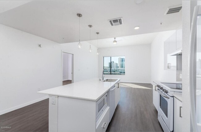 Foto del edificio - 1130 N 2nd St