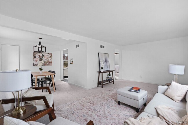 Building Photo - 813 Chain of Rocks Dr