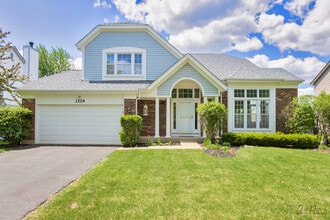 Building Photo - 1229 Thorndale Ln