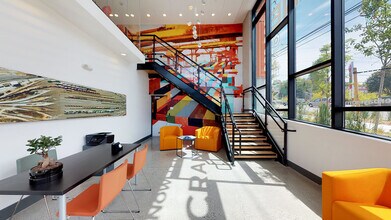 Building Photo - 3200 16th Ave W