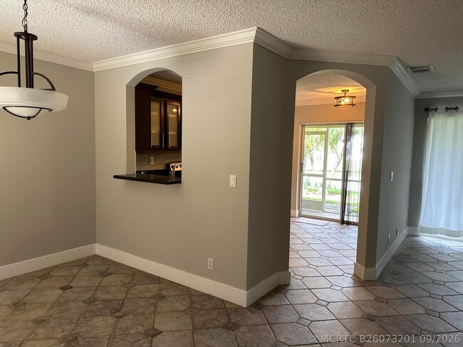 Building Photo - 1044 Arezzo Cir