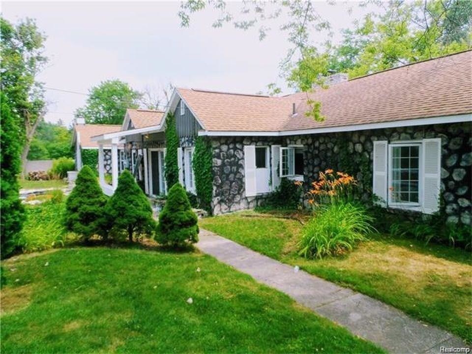 Foto principal - 1936 Butterfield Dr