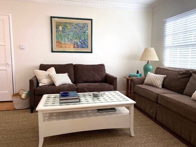 Fotografía del edificio - 1286 Devon Ave