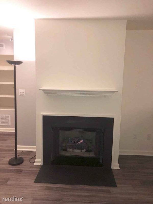 Building Photo - 1 br, 1 bath Condo - 661 West Ave 13 Unit 13