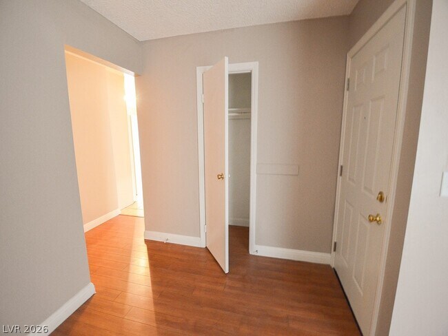 Foto del edificio - 4712 Ashbrook Pl