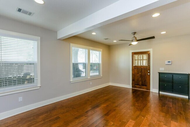 Foto del edificio - 6017 Norhill Blvd