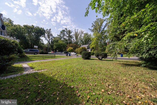 Building Photo - 2123 Grayson Pl