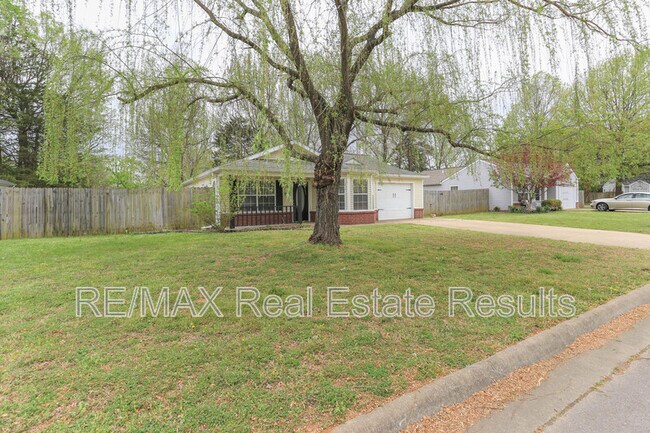 Foto del edificio - 3235 W Wildflower St