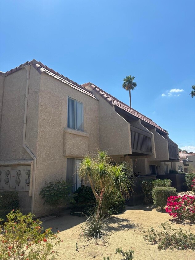 Foto principal - 44260 Monroe St