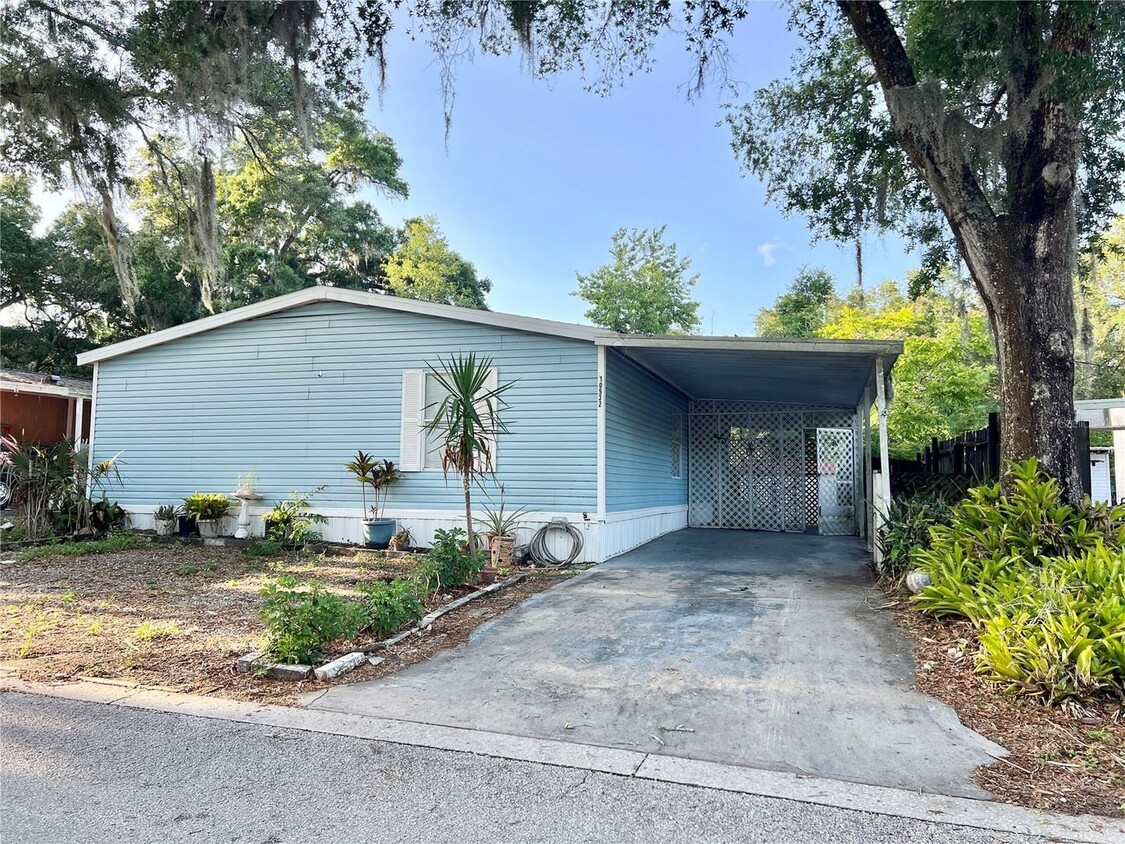 Foto principal - Spacious 3bed/2bath home in Bay Hills vill...