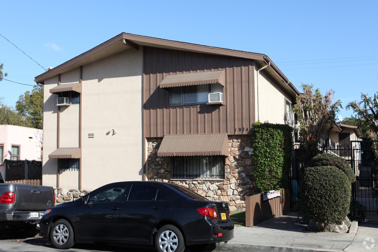 Building Photo - 1024 Temple Ave