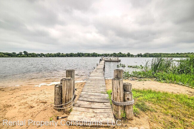 Foto del edificio - 3 br, 1 bath House - 3880 Bell Lake Dr. NE