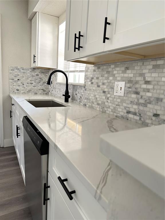 Foto del edificio - 833 Riverside Dr