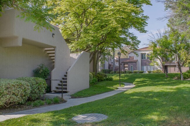 Foto del edificio - 522 Via Colinas